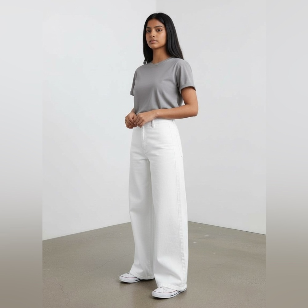 High Rise Wide-Leg White Denim Jeans - Picture 2 of 9